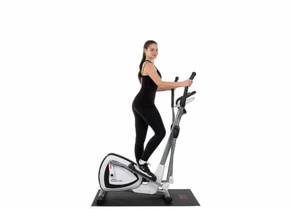 Crosstrainer CT 1000 mit Unterlegmatte